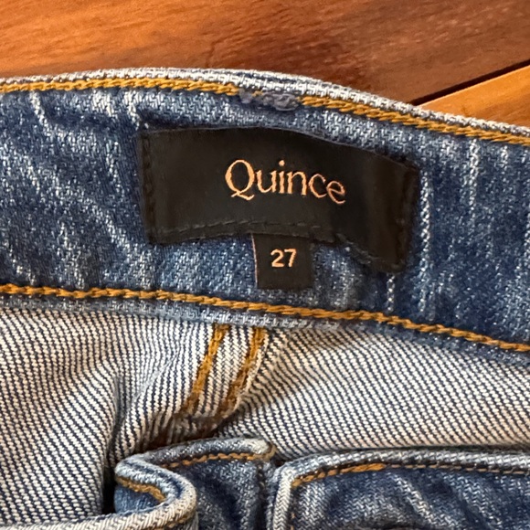 Quince comfort stretch high rise relaxed straight Jeans in medium wash 30” - Picture 2 of 9